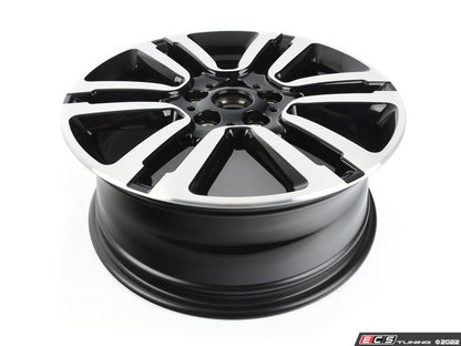 Cerchio in lega 17" 7J ET54 Jet Black Uni OEM 36106873929 per MINI F55, F56, F57, F56 BEV, F56 LCI, F55 LCI, F57 LCI... e altro. MINI originale.