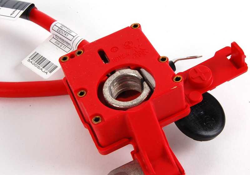 Câble de batterie positif OEM 61129217031 pour BMW E82, E88, E90, E91, E92, E84. BMW d'origine.