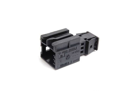 Conector eléctrico 4 pines OEM 61136907089 para BMW E90, E90N, E91, E91N, E92, E92N, E93, E93N. Original BMW.