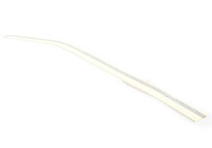 Franja decorativa negra delantera izquierda OEM 51141866647 para BMW E24. Original BMW.