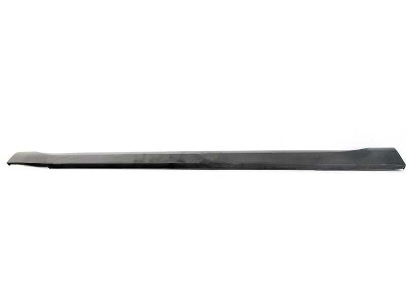Cubierta lateral derecha OEM 51772990170 para BMW X1 E84. Pieza original BMW.