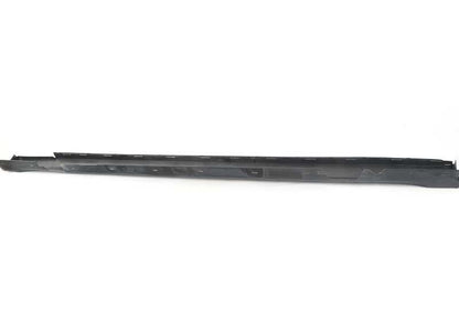 Cubierta lateral derecha OEM 51772990170 para BMW X1 E84. Pieza original BMW.