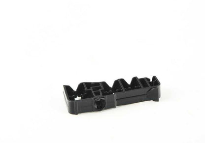 Clip fijación combustible OEM 16127359194 para BMW G20, G21, F90, G30, G31, G32, G11, G12, F91, F92, F93, G14, G15, G16, G05, G06, G07, Serie 2 G42. Original BMW.
