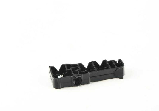 Clip fijación combustible OEM 16127359194 para BMW G20, G21, F90, G30, G31, G32, G11, G12, F91, F92, F93, G14, G15, G16, G05, G06, G07, Serie 2 G42. Original BMW.