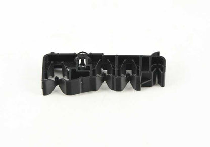 Clip fijación combustible OEM 16127359194 para BMW G20, G21, F90, G30, G31, G32, G11, G12, F91, F92, F93, G14, G15, G16, G05, G06, G07, Serie 2 G42. Original BMW.