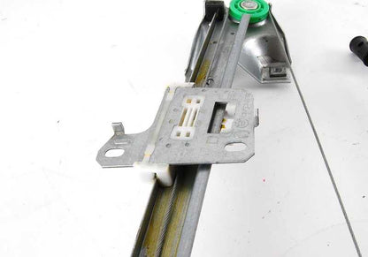 Elevador eléctrico de la ventanilla trasera izquierda OEM 51351935639 para BMW E30. Original BMW.