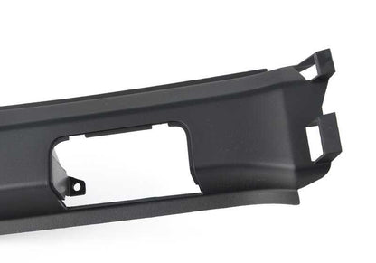 Panel embellecedor columna trasera izquierda OEM 51438243713 para BMW X5 E53. Original BMW.