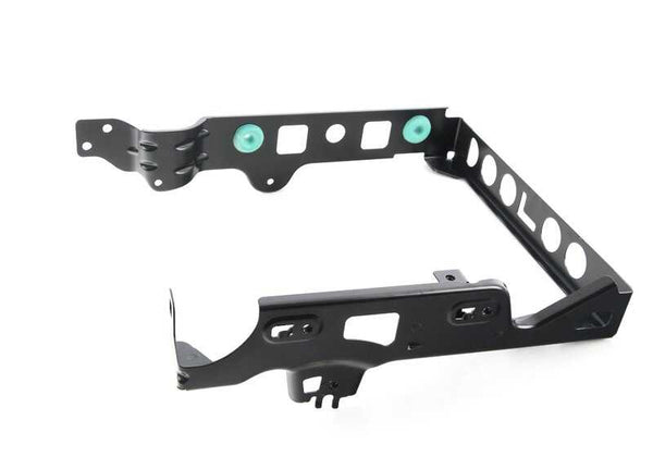 Soporte radiador auxiliar izquierdo OEM 51648073531 para BMW F87. Original BMW.