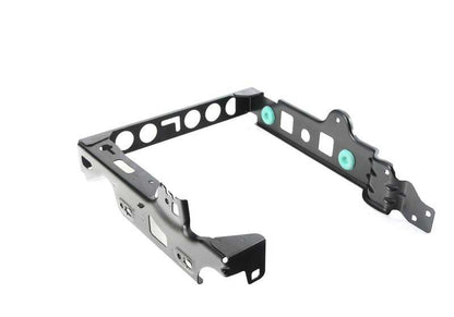 Soporte radiador auxiliar izquierdo OEM 51648073531 para BMW F87. Original BMW.