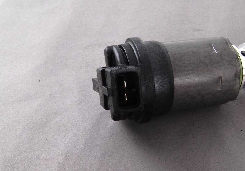 Válvula solenóide para BMW E81, E82, E87, E87N, E88, E46, E90, E90N, E91, E91N, E92, E92N, E93, E93N, E60, E60N, E61, E61N, E63, E63N, E64, E64N, E65, E66, E84, E83, E83N, E53, E70, E85 (OEM 11367560462). BMW original