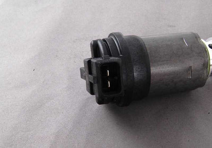 Válvula solenóide para BMW E81, E82, E87, E87N, E88, E46, E90, E90N, E91, E91N, E92, E92N, E93, E93N, E60, E60N, E61, E61N, E63, E63N, E64, E64N, E65, E66, E84, E83, E83N, E53, E70, E85 (OEM 11367560462). BMW original