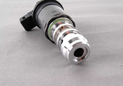 Válvula solenóide para BMW E81, E82, E87, E87N, E88, E46, E90, E90N, E91, E91N, E92, E92N, E93, E93N, E60, E60N, E61, E61N, E63, E63N, E64, E64N, E65, E66, E84, E83, E83N, E53, E70, E85 (OEM 11367560462). BMW original
