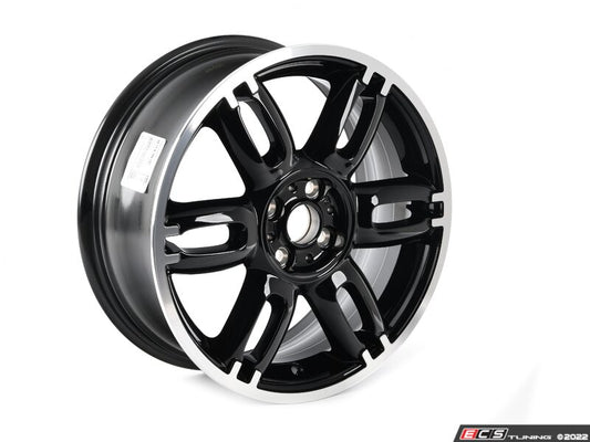 Cerchio in lega leggera 7Jx17 ET48 nero OEM 36116798721 per MINI R56, R56 LCI, Clubman R55, R55 LCI, Cabrio R57, R57 LCI, Coupé R58, Roadster R59... e altro ancora. MINI originale.