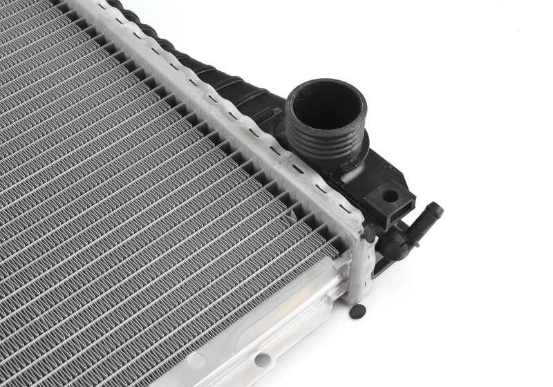 Radiatore del refrigerante per la BMW 5 E39 Serie, 7 E38 (OEM 1711246012). BMW originale.