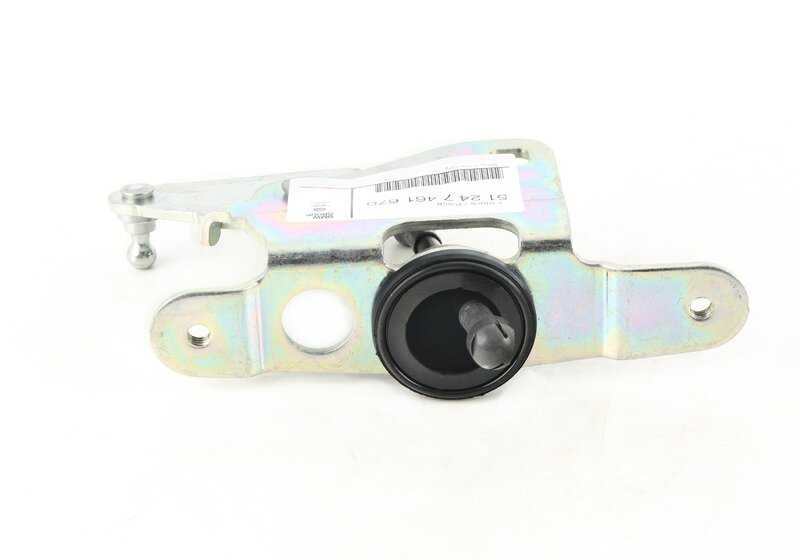 Guía redireccionamiento portón trasero inferior OEM 51247461670 para BMW G05, G07, F95. Compatible con X5 M, X5 M Competition, X5 50e y M50i. Original BMW.