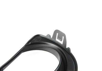 Rejilla cerrada derecha OEM 51117281920 para BMW F30, F31. Original BMW.