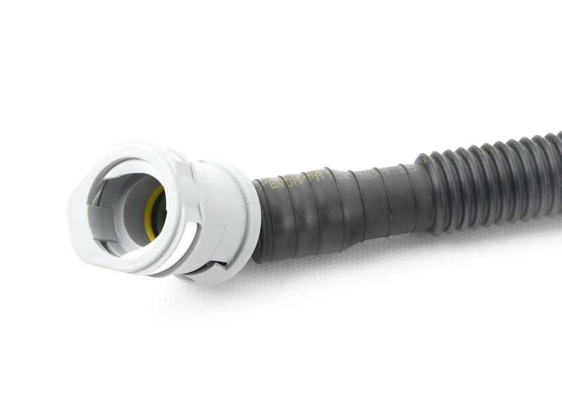 Befüllentlüftungsleitung para BMW Serie 3 F30, F31, F35, F80 Serie 4 F32, F33, F36, F82, F83 (OEM 16137431131). Original BMW