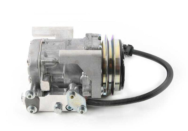 Compresor de aire acondicionado OEM 64528390468 para BMW E32, E34. Original BMW.