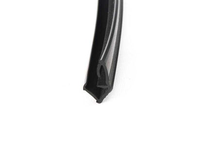 OEM 51348157179 Guida alla finestra posteriore sinistra per BMW E38. BMW di riserva originale.