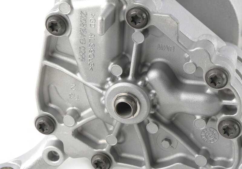 Bomba de vacío del aceite OEM 11418631810 para BMW F40, F44, F45, F46, G20, G21, G30, G31, G32, F48, F39, G01, G02, G29 y MINI F55, F56, F57, F54, F60. Original BMW y MINI.