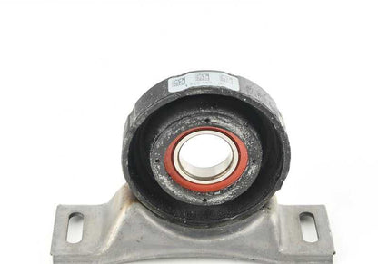 Soporte central de transmisión (Mittellager) OEM 26121225152 para BMW E30. Original BMW.
