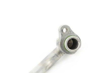 Tubería de retorno del radiador de aceite OEM 17228053477 para BMW F97, F98. Original BMW.