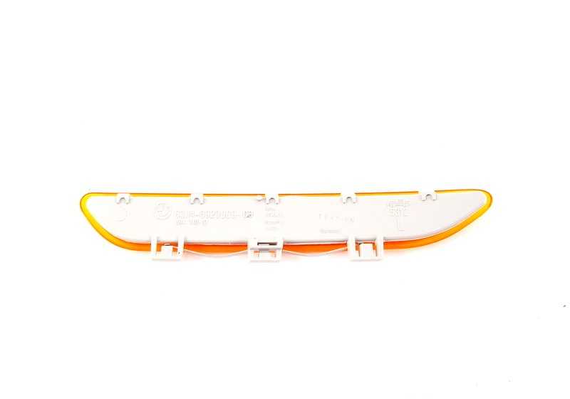 Reflector trasero izquierdo OEM 63146920689 para BMW E46. Pieza original BMW. Ideal para sustituir reflectores dañados o desgastados en la parte trasera del vehículo.