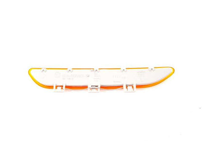 Reflector trasero izquierdo OEM 63146920689 para BMW E46. Pieza original BMW. Ideal para sustituir reflectores dañados o desgastados en la parte trasera del vehículo.
