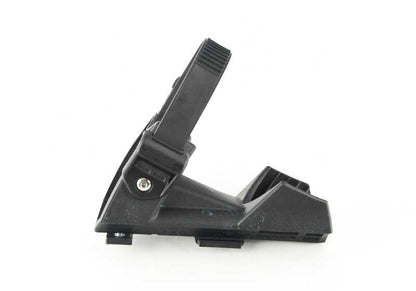OEM 82712220393 Passaggio della ruota anteriore sinistra per BMW (modelli compatibili: E81, E82, E87, E88, F20, F21, F22, F23, F45, F46, E90, E91, E92, E93, F30, F31, F34, F32, F33, F36, E60, E61, F10, F11, E84, F48, E83, F55, F56, F57, R6
