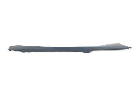 Protetor lateral direito (pré -pressionado) OEM 51777372040 para BMW i8 {i12, i15}. BMW original.
