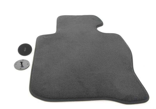 Alfombrilla de moqueta lado conductor OEM 51477335861 para BMW F32, F33, F36, 420d xDrive, 420i xDrive. Original BMW.