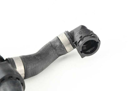 Manguera de refrigerante OEM 17122284690 para BMW {F80, F82, F83}. Original BMW.