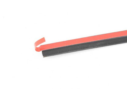 Cubierta superior del parabrisas OEM 51317357235 para BMW G11, G12. Original BMW.