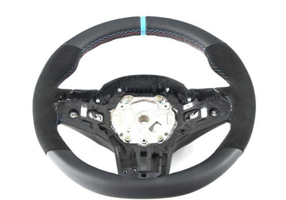Volante M Performance OEM 32302462910 con Alcantara para BMW G87 (2er), G80 (M3, M3 CS, M3 Competition). No compatible con asistentes de conducción ni calefacción. Original BMW.