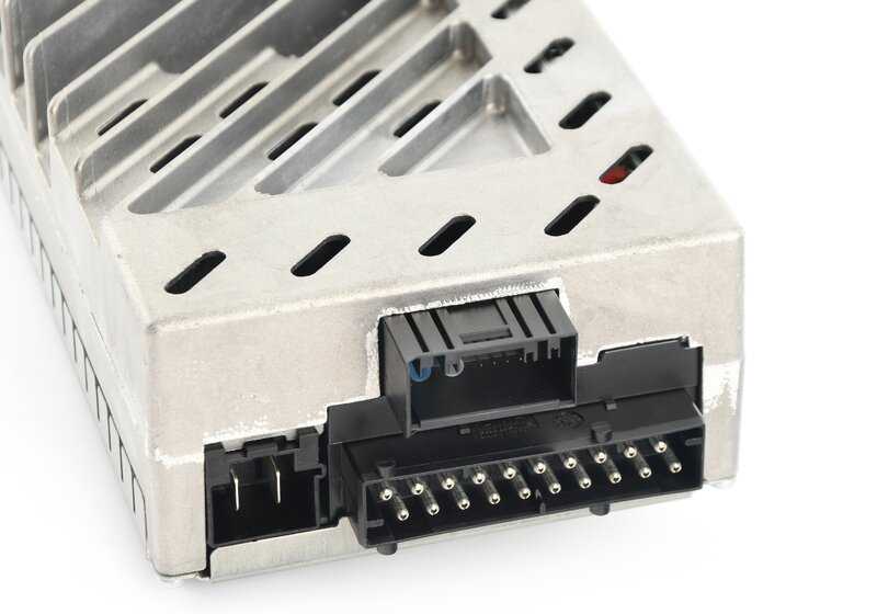 Top-Hifi-System-Amifier für die BMW 3 F30-Serie, F31, F34, F80, 4 F32, F33, F36, F82, F83 (OEM 65125A41CC4). Original BMW.