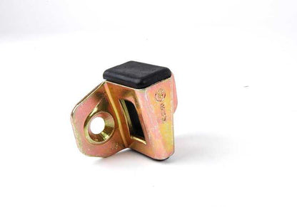Cierre de puerta OEM 51211936615 para BMW Serie 3 E30. Compatible con sistemas de cierre delantero y trasero. Recambio original BMW.