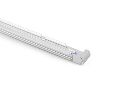 Embellecedor marco ventana puerta delantera izquierda OEM 51337362227 para BMW X1 {F48, F48N, F49, F49N}. Repuesto original BMW. Acabado en aluminio satinado.