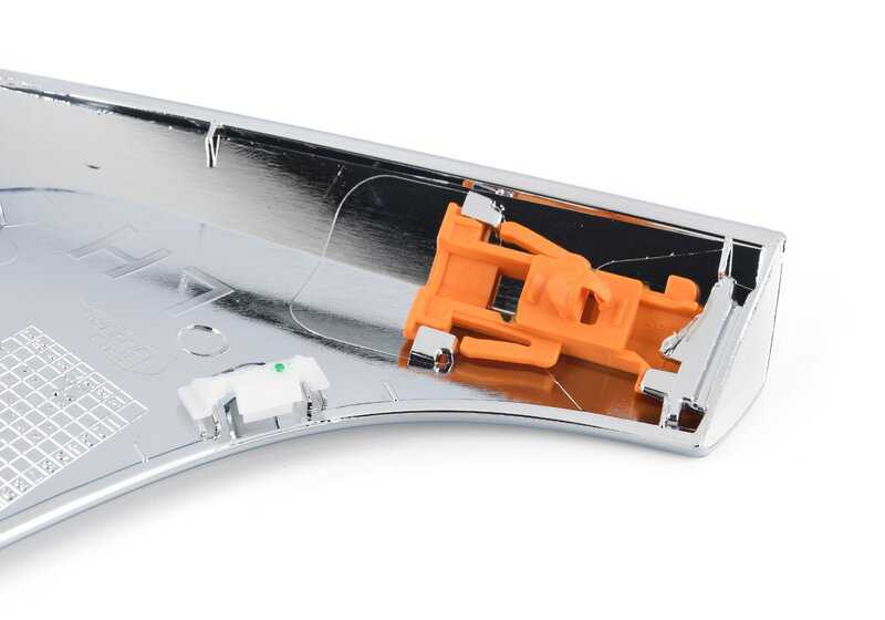Tapa conducto de aire lateral izquierda OEM 51137347377 para BMW G11 y G12. Original BMW.
