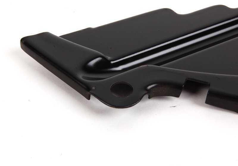 Chapa protectora OEM 21111250804 para BMW E12, E28, E24, E23. Pieza original BMW diseñada para proteger componentes en la zona del embrague. Recambio original BMW.