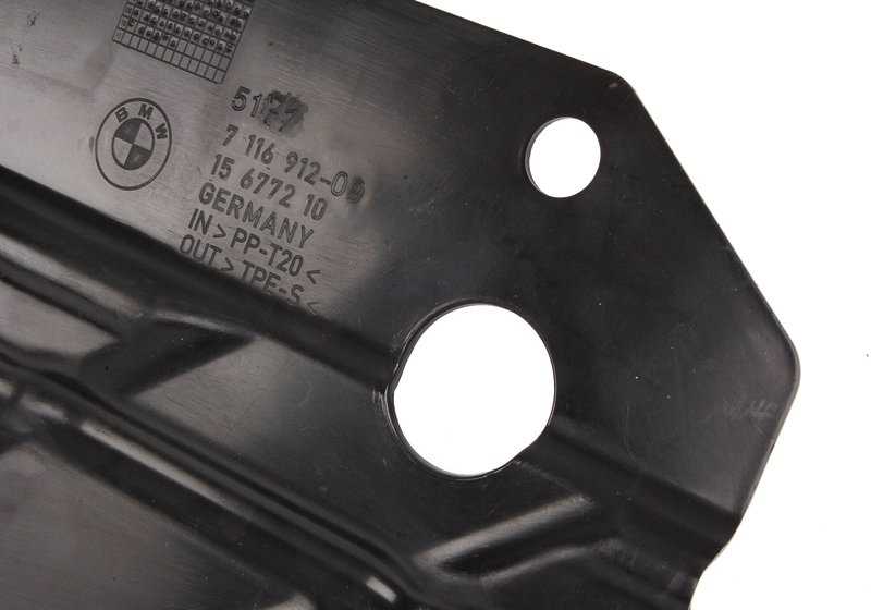 Extensión del cubre cárter derecho OEM 51717116912 para BMW E90, E91. Original BMW.