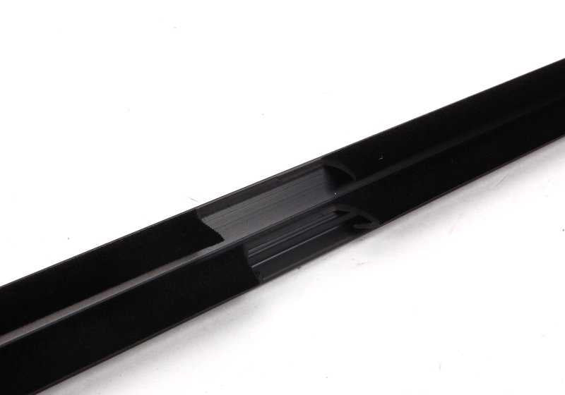 Embellecedor exterior puerta trasera izquierda OEM 51347060249 para BMW Serie 3 E90, E90N. Pieza original BMW.