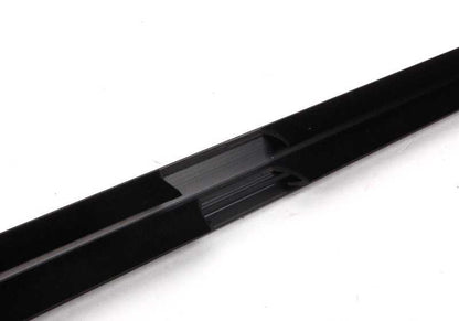 Embellecedor exterior puerta trasera izquierda OEM 51347060249 para BMW Serie 3 E90, E90N. Pieza original BMW.