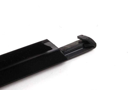 Embellecedor exterior puerta trasera izquierda OEM 51347060249 para BMW Serie 3 E90, E90N. Pieza original BMW.
