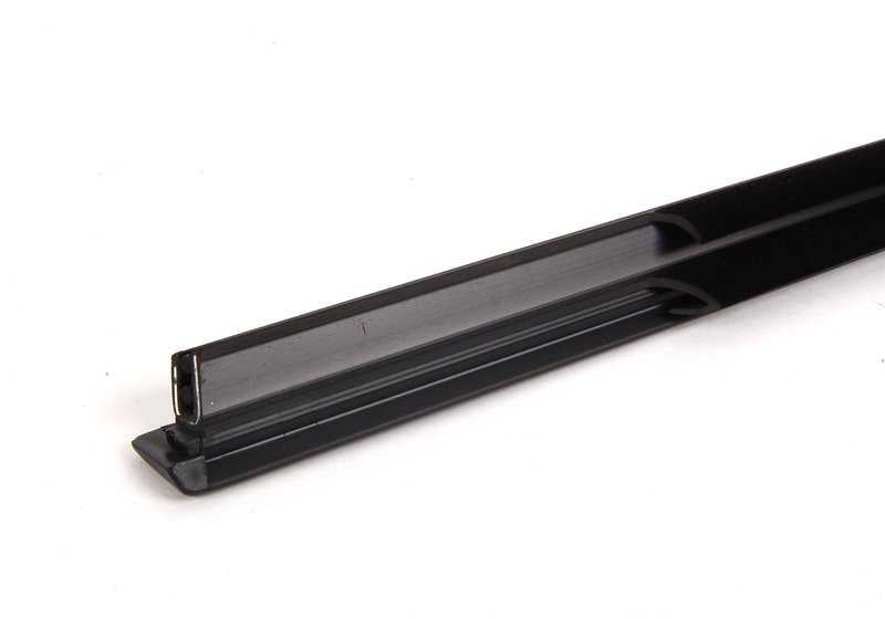 Embellecedor exterior puerta trasera izquierda OEM 51347060249 para BMW Serie 3 E90, E90N. Pieza original BMW.