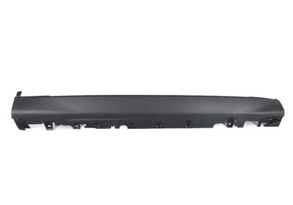 Cubierta embellecedora estribo derecho OEM 51777294380 para BMW F15. Original BMW.