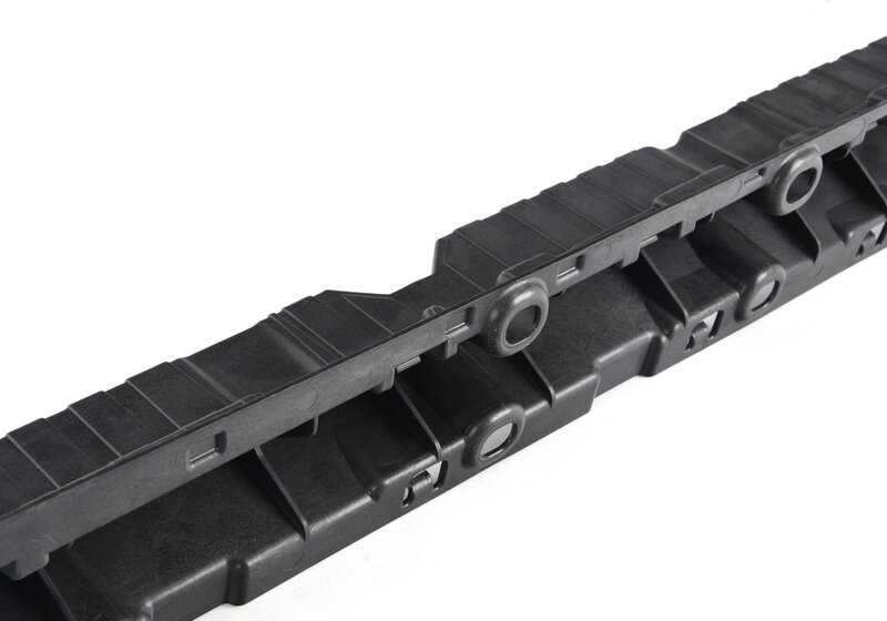 Soporte lateral derecho para estribo OEM 51777294384 para BMW X5 F15 (todos los modelos compatibles: sDrive25d, xDrive25d, xDrive28i, xDrive30d). Original BMW.