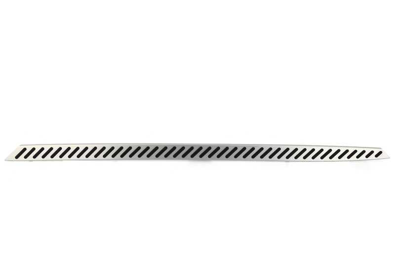 Estribo lateral derecho OEM 51777294386 para BMW X5 F15. Repuesto original BMW.