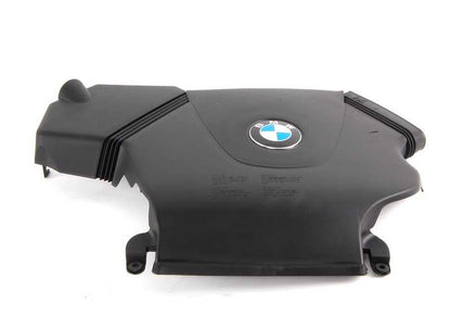 Conducto de admisión OEM 13717508711 para BMW E46. Pieza original BMW. Ideal si tu coche suena raro o pierde fuerza al acelerar. Compatible solo con modelos E46. Repuesto original garantizado.
