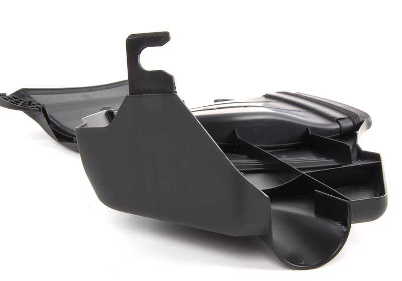 Conducto de admisión OEM 13717508711 para BMW E46. Pieza original BMW. Ideal si tu coche suena raro o pierde fuerza al acelerar. Compatible solo con modelos E46. Repuesto original garantizado.