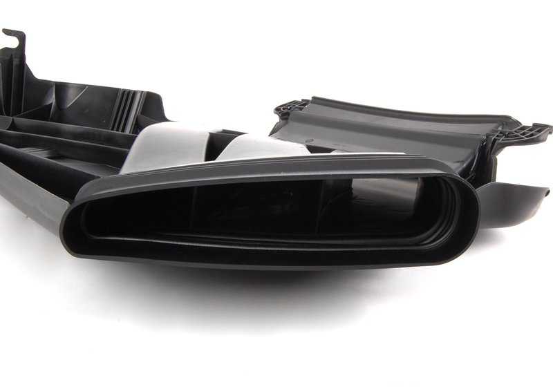 Conducto de admisión OEM 13717508711 para BMW E46. Pieza original BMW. Ideal si tu coche suena raro o pierde fuerza al acelerar. Compatible solo con modelos E46. Repuesto original garantizado.